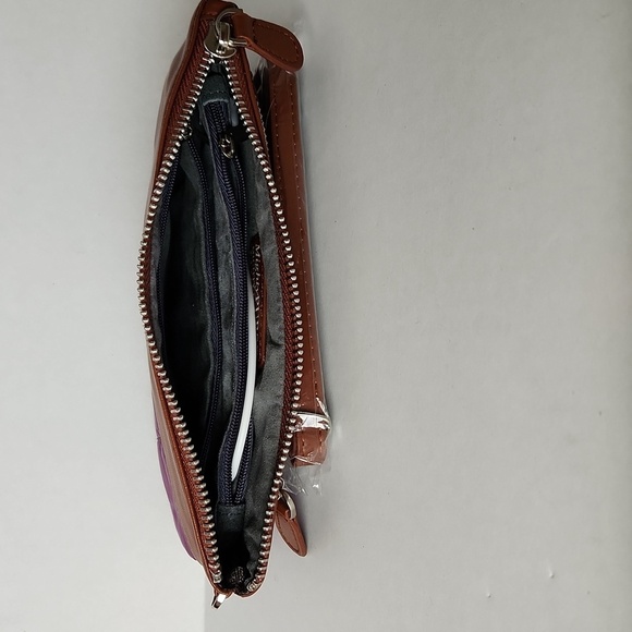 Handbag Butler Mighty Purse Purple Wristlet Wallet Micro USB Phone Charger - Picture 8 of 11